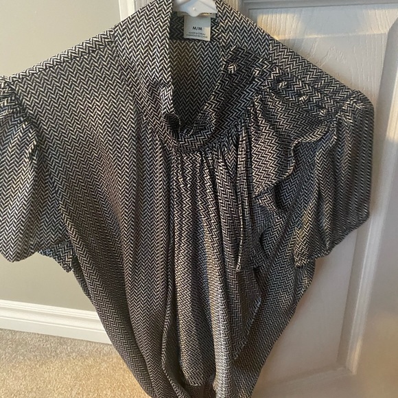 Club Monaco statement blouse - Picture 2 of 3